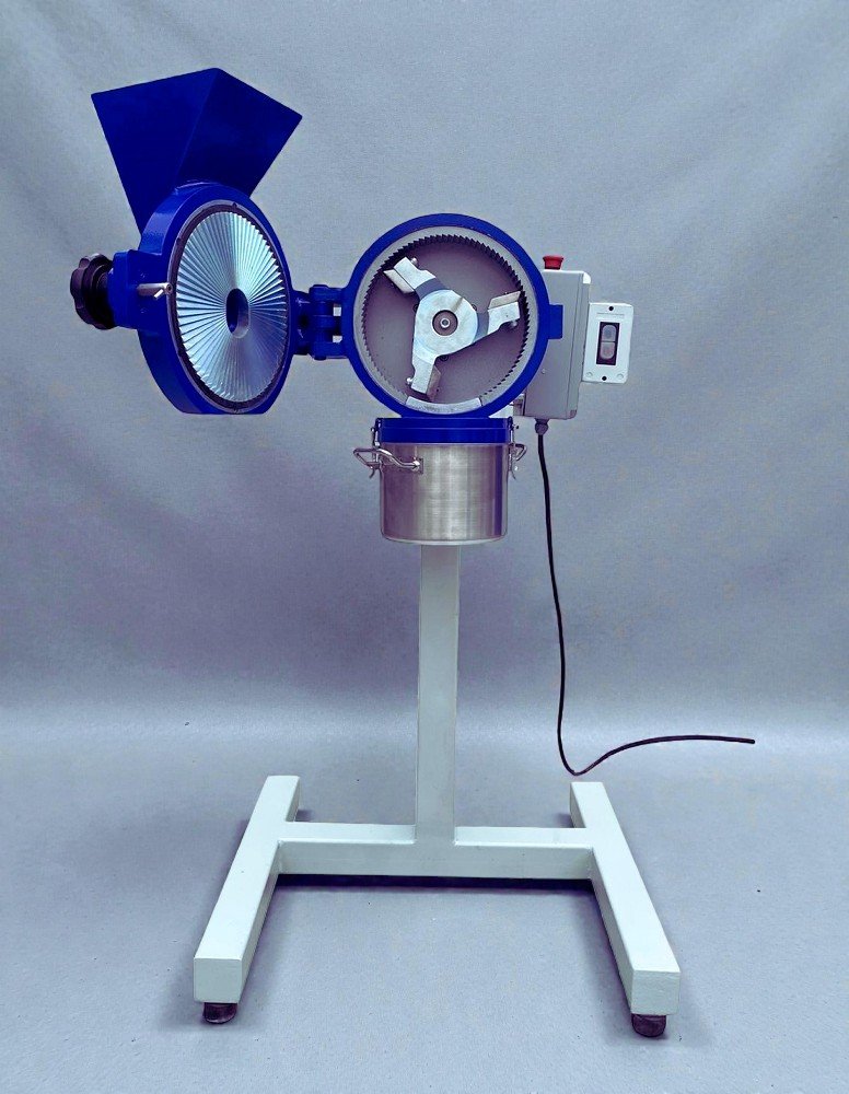 RAM250 çapraz rotorlu öğütücü – laboratuvar ve üretim tipi öğütme cihazı.